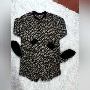 Leopard Fleece footed pajamas